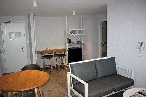 Atrium Hotel Mandurah - Hotel Gold Coast 12