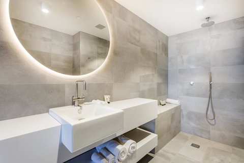 Quay Perth - Hotel Gold Coast 11