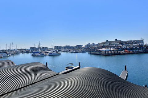 Dolphin Quay Apartments - Hotel Gold Coast 6