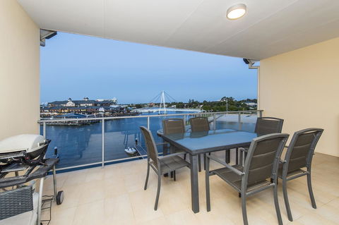 Dolphin Quay Apartments - Hotel Gold Coast 23