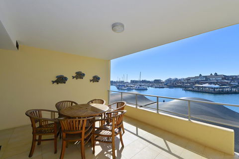Dolphin Quay Apartments - Hotel Gold Coast 14