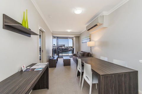 Dolphin Quay Apartments - Hotel Gold Coast 33