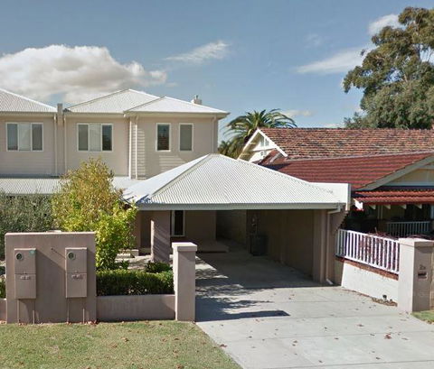 Inner Western Suburbs Retreat - Hotel Gold Coast 18