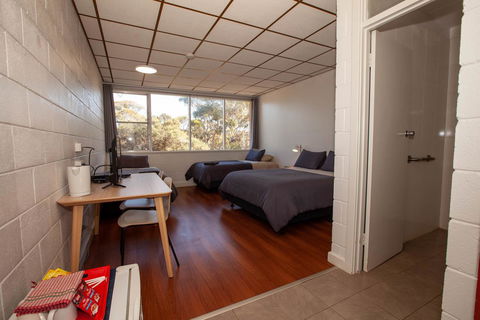 EUCLA MOTOR HOTEL - Hotel Gold Coast 4