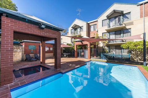 Subiaco Village - 34 - Hotel Gold Coast 15