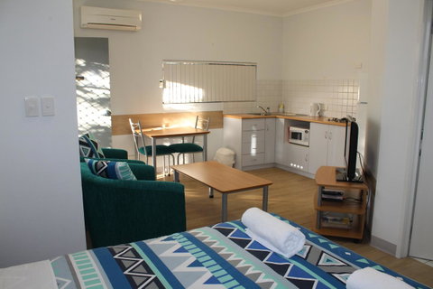 Mandurah Ocean Marina Chalets - Hotel Gold Coast 1