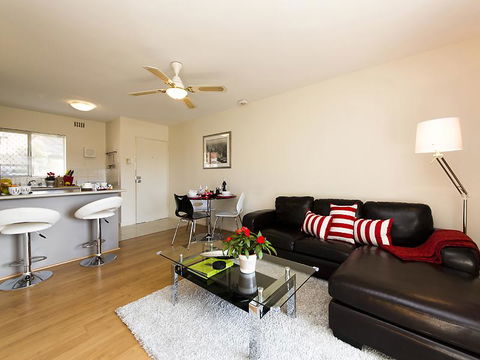 Style In Subiaco - Hotel Gold Coast 2