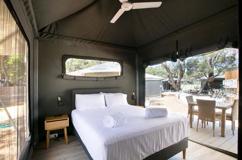 Discovery Resorts - Rottnest Island - Hotel Gold Coast 18