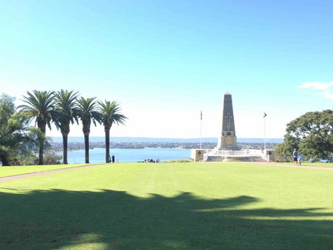 Eliza\'s Lookout - Hotel Gold Coast 34