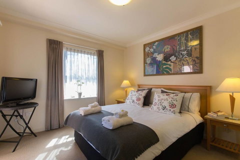 Eliza\'s Lookout - Hotel Gold Coast 17