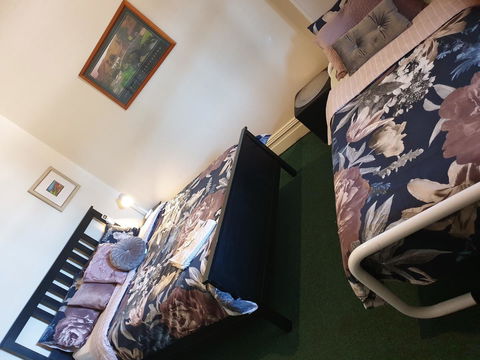 Junction Hotel Moora - Hotel Gold Coast 2