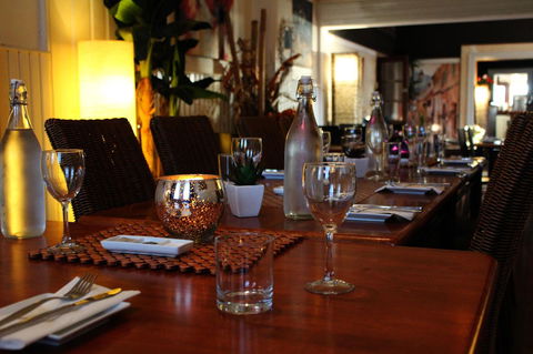 Junction Hotel Moora - Hotel Gold Coast 7
