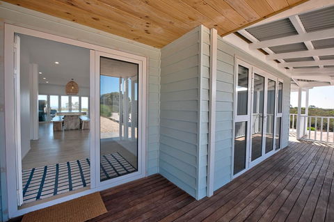 Blue Sky Escapes The Lookout Lancelin - Hotel Gold Coast 8