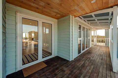 Blue Sky Escapes The Lookout Lancelin - Hotel Gold Coast 18