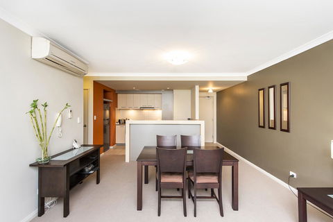 Subiaco Emporium Apartment - Hotel Gold Coast 17