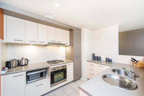 Subiaco Emporium Apartment - Hotel Gold Coast 19