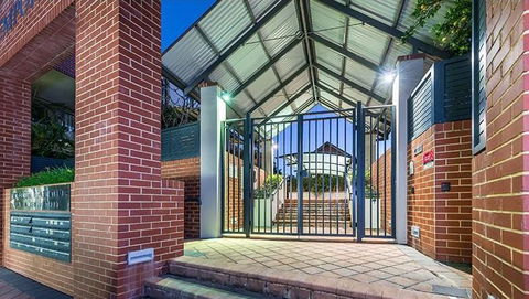 Subiaco Emporium Apartment - Hotel Gold Coast 8