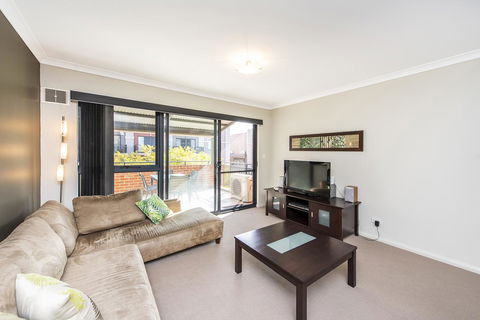 Subiaco Emporium Apartment - Hotel Gold Coast 15