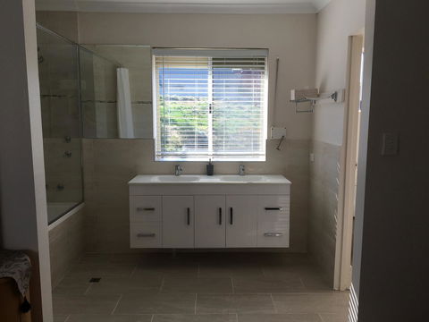 Halls Head Beach House - Hotel Gold Coast 7