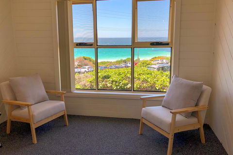 BINALONG BEACH COTTAGE Beachfront At Bay Of Fires Next To Restaurant - Hotel Gold Coast 3