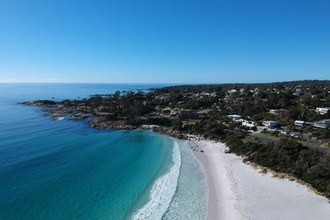 BINALONG BEACH COTTAGE Beachfront At Bay Of Fires Next To Restaurant - Hotel Gold Coast 10