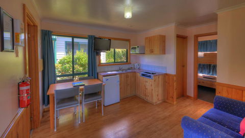 Bicheno Cabin Park - Hotel Gold Coast 36