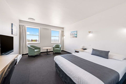 Coach House Launceston - Hotel Gold Coast 5