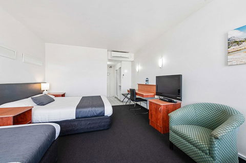 Coach House Launceston - Hotel Gold Coast 6