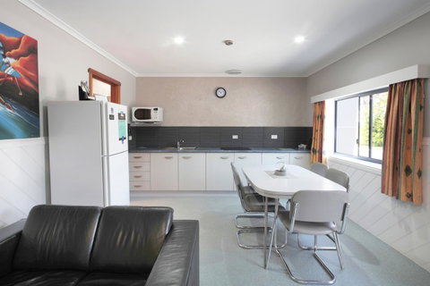 Georges Bay Apartments - Hotel Gold Coast 38