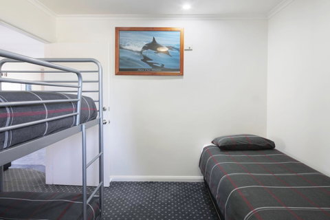 Georges Bay Apartments - Hotel Gold Coast 33