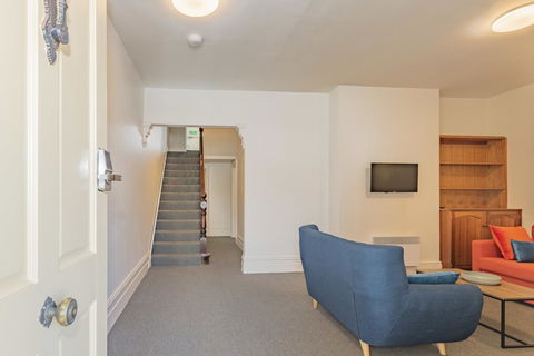 4 Bedroom House - Hobart CBD - Free Parking - Free WIFI - Hotel Gold Coast 21