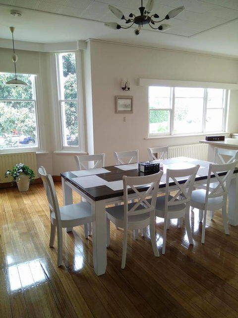 Riverbank Villa - Hotel Gold Coast 15