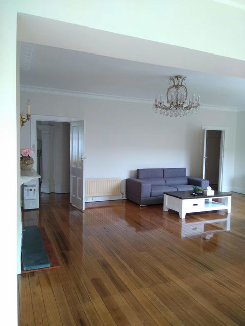 Riverbank Villa - Hotel Gold Coast 18