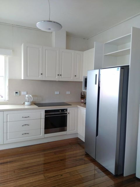 Riverbank Villa - Hotel Gold Coast 16