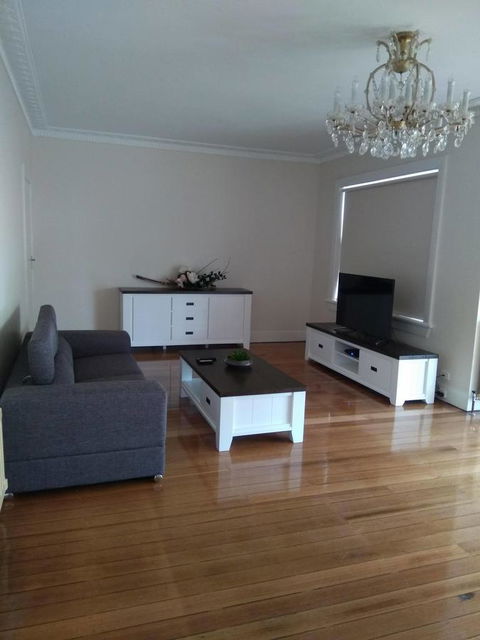 Riverbank Villa - Hotel Gold Coast 21