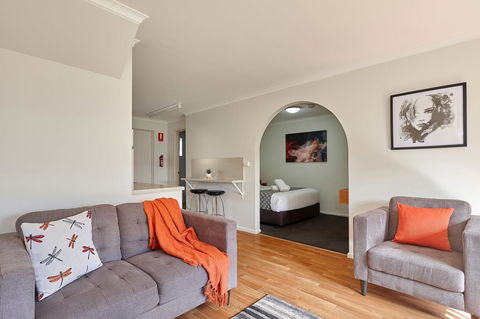 Elphin Serviced Apartments - Hotel Gold Coast 11
