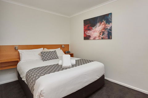 Elphin Serviced Apartments - Hotel Gold Coast 2