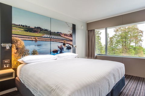 Mercure Launceston - Hotel Gold Coast 13