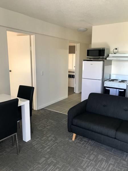 Adina Place Motel Apartments - Hotel Gold Coast 12