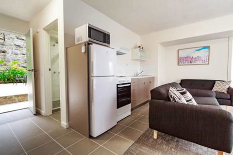 Adina Place Motel Apartments - Hotel Gold Coast 1