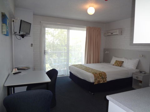 Adina Place Motel Apartments - Hotel Gold Coast 30