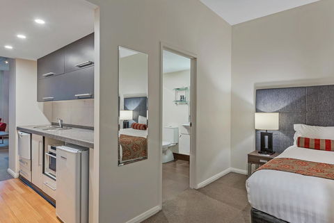 Mantra One Sandy Bay Road - Hotel Gold Coast 18