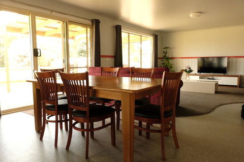 The Crays Accommodation - Hotel Gold Coast 13