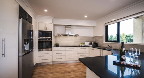 Russell House - Hotel Gold Coast 25