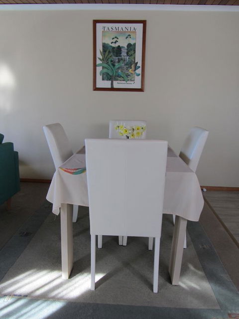 Elm Trees Accommodation @ Ross - Hotel Gold Coast 14