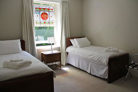 Old Bishop\'s Quarters Heritage, Modern & Unique Accommodation - Hotel Gold Coast 8
