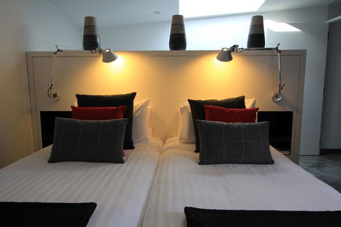Old Bishop\'s Quarters Heritage, Modern & Unique Accommodation - Hotel Gold Coast 4