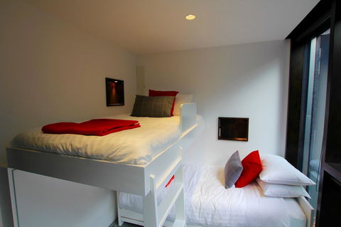 Old Bishop\'s Quarters Heritage, Modern & Unique Accommodation - Hotel Gold Coast 3