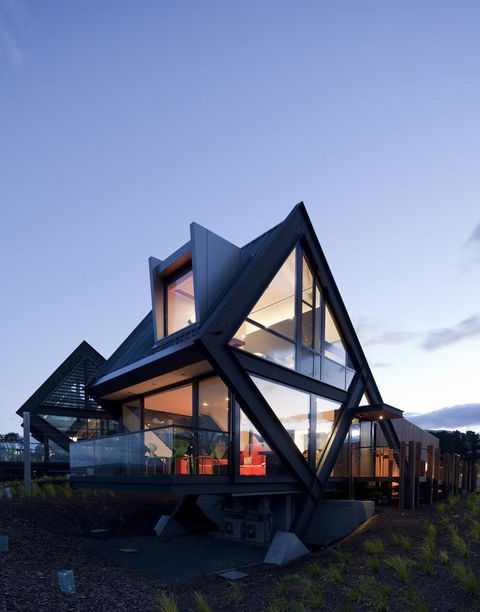 MONA Pavilions - Hotel Gold Coast 11