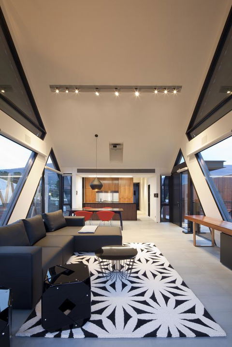MONA Pavilions - Hotel Gold Coast 16